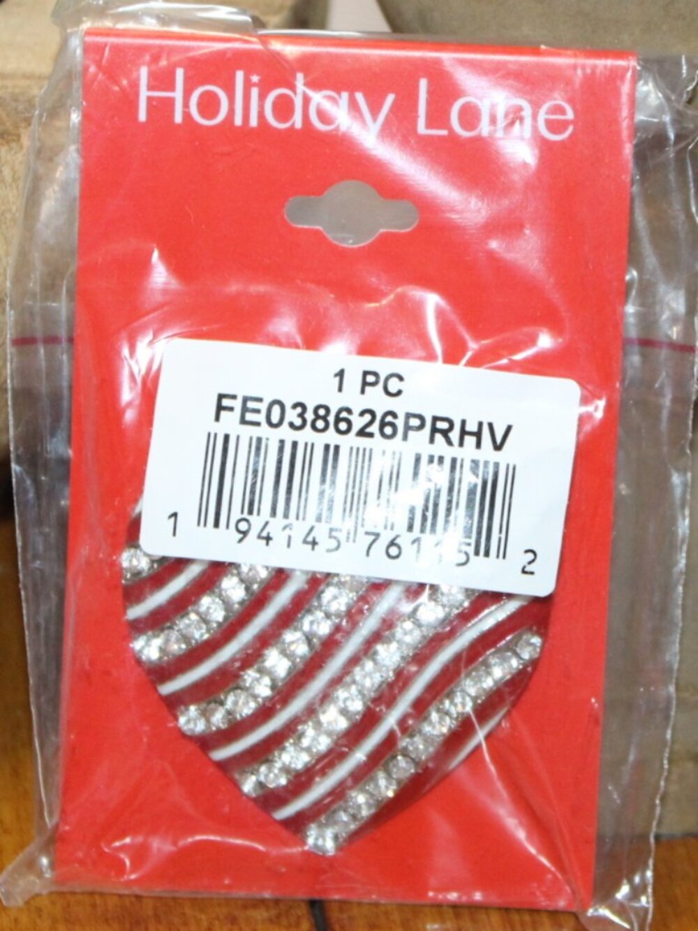 NWT Holiday Lane Crystal Bling Heart Brooch - Picture 2 of 7